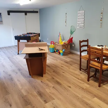 Holiday home Maison Spacieuse Avec Jardin Clos, Velos A Disposition, Plages A 2 Kms Treffiagat